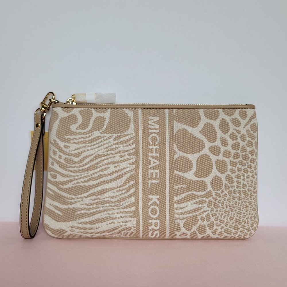 MICHAEL KORS Jet Set Charm Signature Logo Wristlet/Pouch- Camel Multi ⭐ - Picture 6 of 16